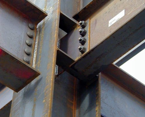 y-01A-495x400